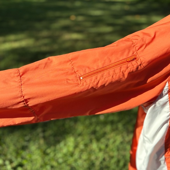 University of Tennessee Castle’s Sport Vintage Collegiate Power T Windbreaker 🍊 - Picture 8 of 16